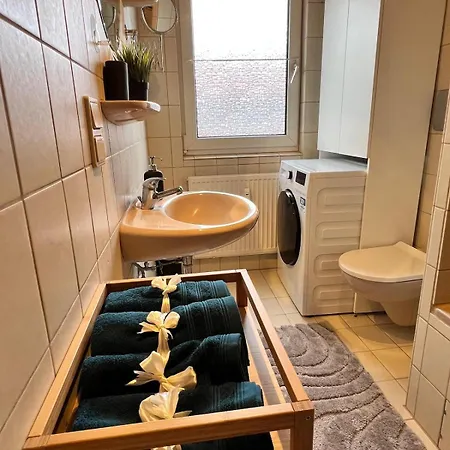 Wohnen Zuhause Fuer Bis Zu 5 Personen Διαμέρισμα *